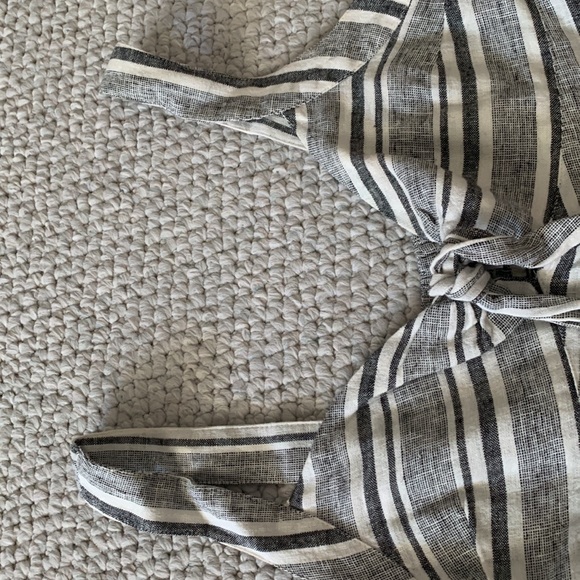 Gorgeous flattering summer linen jumpsuit one piece - Picture 2 of 2